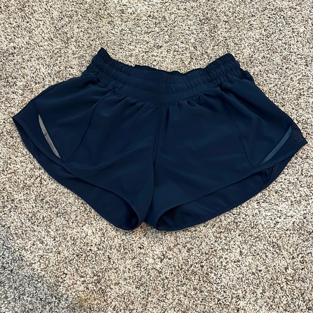 Lululemon Navy Hotty Hot 2.5” Shorts